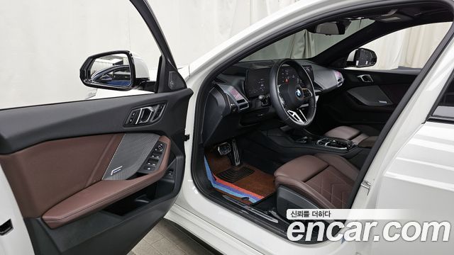 BMW 1 Series (F70) 120 M Sport 2025 — фото 10