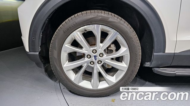 Ford Explorer (VI) 3.0 Platinum 4WD 2022 — фото 5