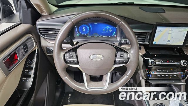 Ford Explorer (VI) 3.0 Platinum 4WD 2022 — фото 13