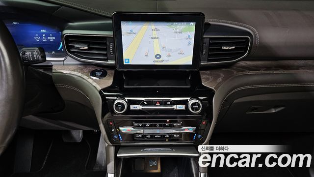 Ford Explorer (VI) 3.0 Platinum 4WD 2022 — фото 19