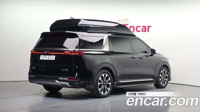 Kia Carnival (IV) Gasoline 7-seater Limousine(Special vehicle) 2023 — фото 2