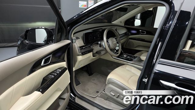 Kia Carnival (IV) Gasoline 7-seater Limousine(Special vehicle) 2023 — фото 10