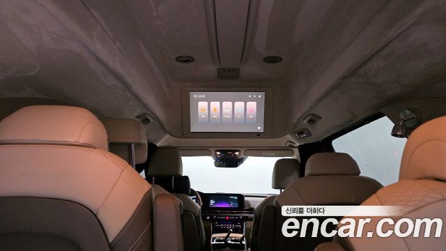 Kia Carnival (IV) Gasoline 7-seater Limousine(Special vehicle) 2023 — фото 24