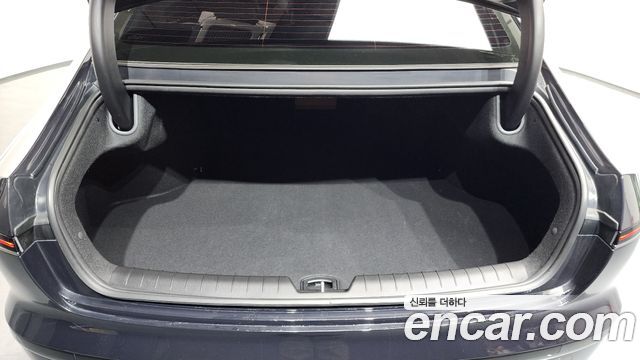 Hyundai Grandeur (GN7) 3,5 Gasoline 4WD Exclusive 2024 — фото 20