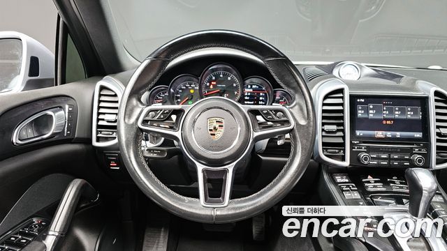 Porsche Cayenne 3.6 Platium Edition 958 2017 — фото 13