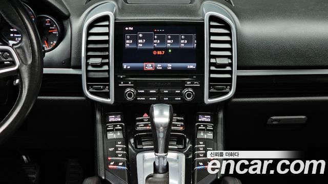 Porsche Cayenne 3.6 Platium Edition 958 2017 — фото 14