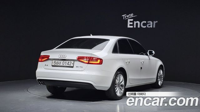 Audi A4 30 TDI Dynamic B8 2016 — фото 2