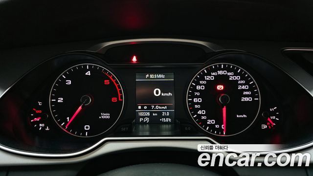 Audi A4 30 TDI Dynamic B8 2016 — фото 8