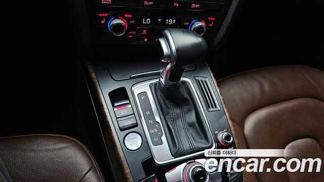 Audi A4 30 TDI Dynamic B8 2016 — фото 9
