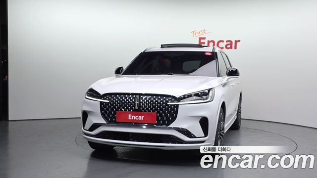 Lincoln Aviator (II) 3.0 Black Label AWD 2025 — фото 3
