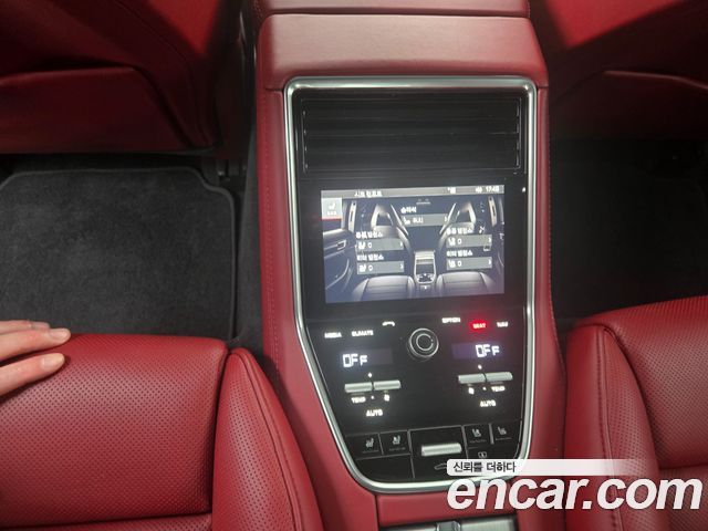 Porsche Panamera (971) 4.0 GTS 2020 — фото 17