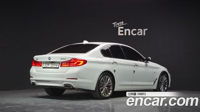 BMW 5 Series (G30) 540i xDrive Luxury Plus 2018 — фото 2