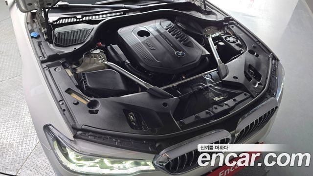 BMW 5 Series (G30) 540i xDrive Luxury Plus 2018 — фото 6