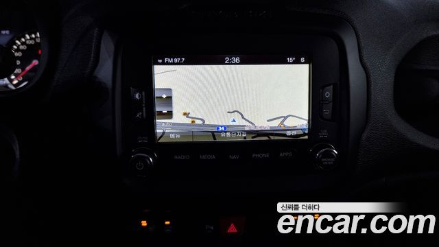 Jeep Renegade 2.0 Diesel Limited AWD 2017 — фото 14