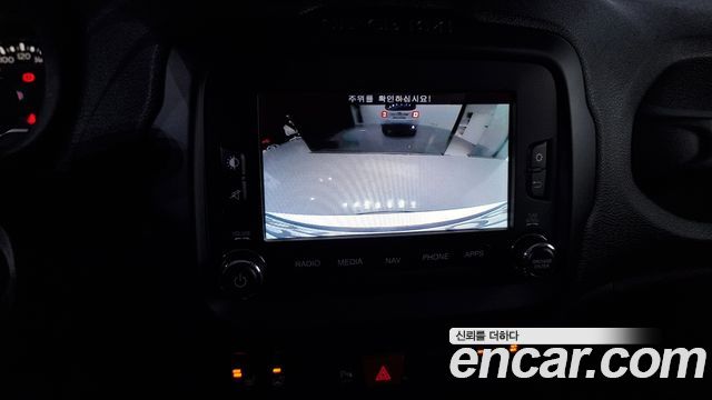 Jeep Renegade 2.0 Diesel Limited AWD 2017 — фото 15