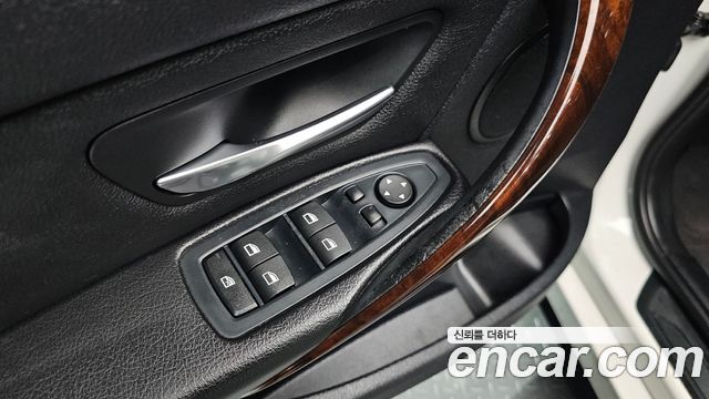 BMW 3 Series (F30) 328i 2012 — фото 21