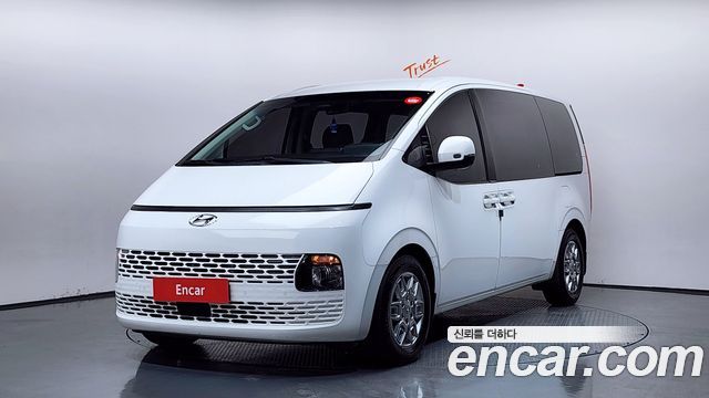 Hyundai Staria 4WD Tourer 9-Seater Modern 2023 — фото 3