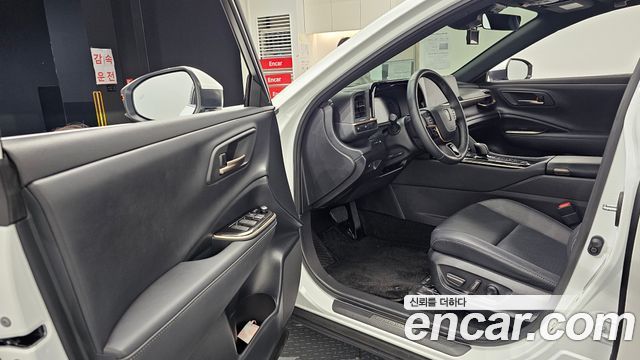 Toyota Crown Crossover 2.5 4WD Hybrid 2024 — фото 15