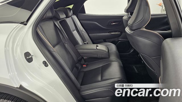 Toyota Crown Crossover 2.5 4WD Hybrid 2024 — фото 16