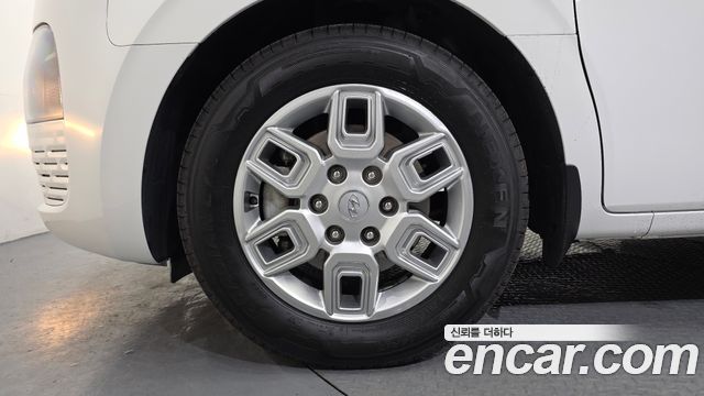 Hyundai Staria disability support car 2022 — фото 5