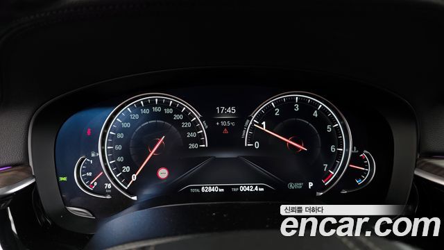 BMW 5 Series (G30) 530i xDrive M Sport Package Plus 2017 — фото 8
