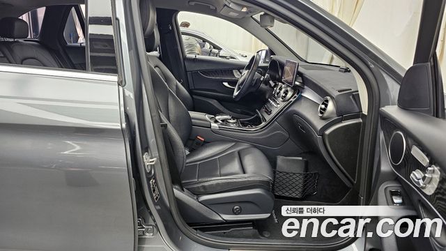Mercedes-Benz GLC-Class (X253) GLC300 4MATIC 2019 — фото 11