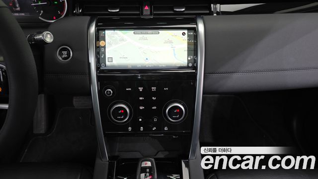 Land Rover Discovery Sport (II) D200 S 2022 — фото 15