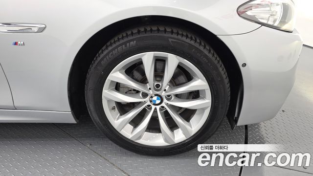 BMW 5 Series (F10) 528i xDrive M Aero Dynamic 2016 — фото 5