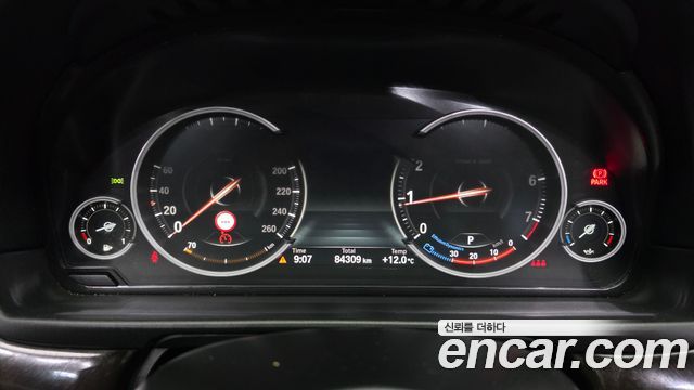 BMW 5 Series (F10) 528i xDrive M Aero Dynamic 2016 — фото 8