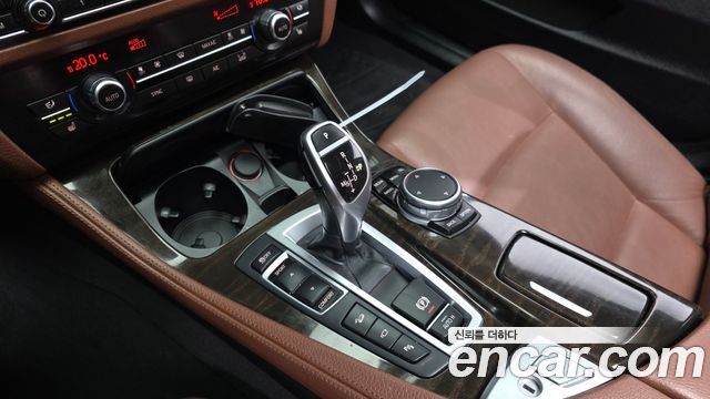 BMW 5 Series (F10) 528i xDrive M Aero Dynamic 2016 — фото 9