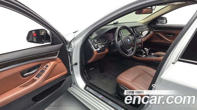BMW 5 Series (F10) 528i xDrive M Aero Dynamic 2016 — фото 10