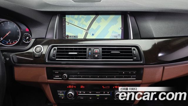BMW 5 Series (F10) 528i xDrive M Aero Dynamic 2016 — фото 18
