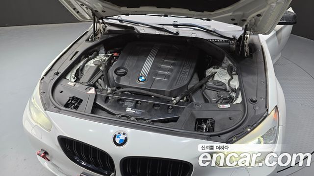 BMW 5 Series GT (F07) GT 30d 2012 — фото 6