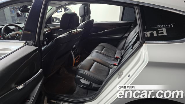 BMW 5 Series GT (F07) GT 30d 2012 — фото 15