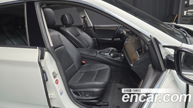 BMW 5 Series GT (F07) GT 30d 2012 — фото 16