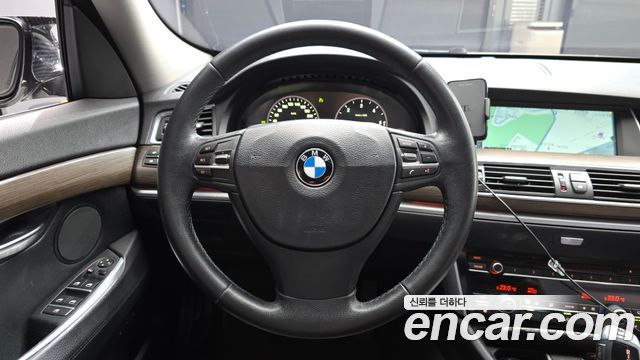 BMW 5 Series GT (F07) GT 30d 2012 — фото 17