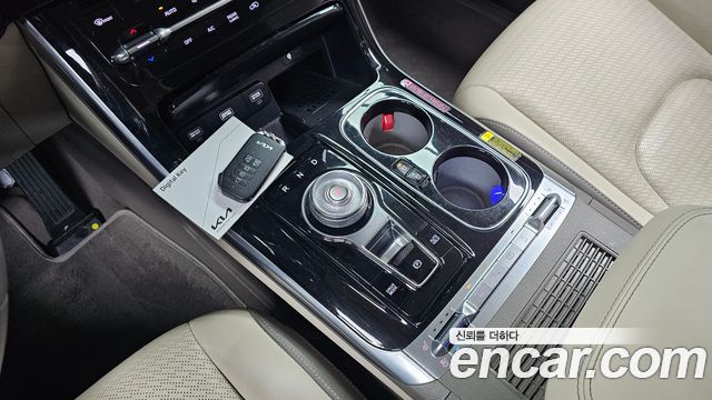 Kia Carnival (IV) Diesel 9-Seater Hi-Limousine Signature 2023 — фото 9