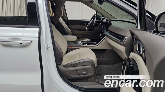 Kia Carnival (IV) Diesel 9-Seater Hi-Limousine Signature 2023 — фото 11