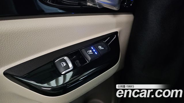 Kia Carnival (IV) Diesel 9-Seater Hi-Limousine Signature 2023 — фото 18