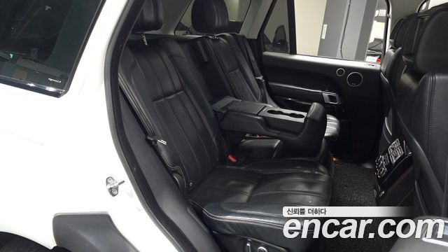 Land Rover Range Rover (IV) 4.4 SDV8 Vogue SE DIESEL 2016 — фото 12