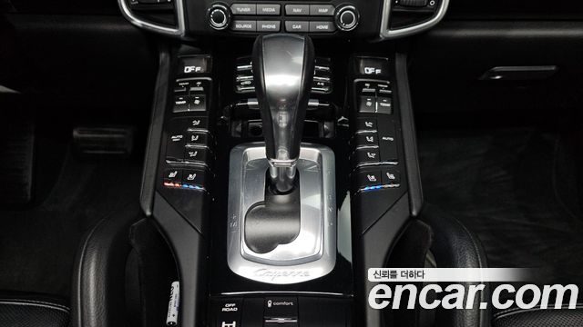 Porsche Cayenne 3.0 Diesel Platium Edition 958 2017 — фото 9
