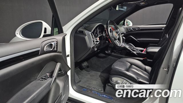 Porsche Cayenne 3.0 Diesel Platium Edition 958 2017 — фото 10