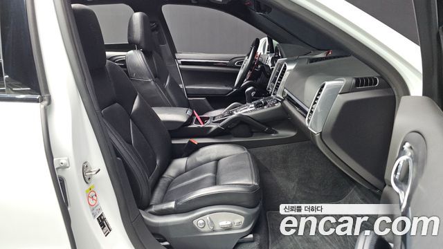 Porsche Cayenne 3.0 Diesel Platium Edition 958 2017 — фото 11