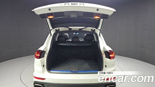 Porsche Cayenne 3.0 Diesel Platium Edition 958 2017 — фото 20