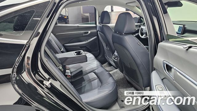 Hyundai Sonata The Edge (DN8) 1.6 Turbo Exclusive 2024 — фото 12