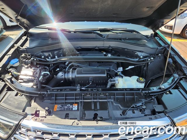 Ford Explorer (VI) 2.3 LimIted 4WD 2020 — фото 9