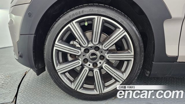 MINI Cooper S Clubman Classic Launch Pack 2nd Gen 2023 — фото 5