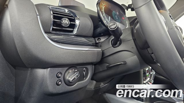 MINI Cooper S Clubman Classic Launch Pack 2nd Gen 2023 — фото 15