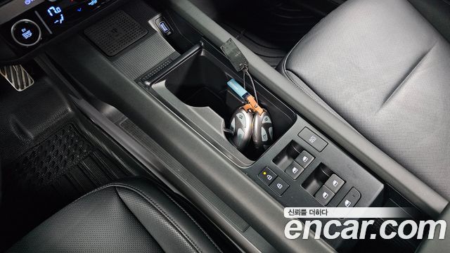 Hyundai Ioniq 6 Long Range Exclusive + 2023 — фото 9
