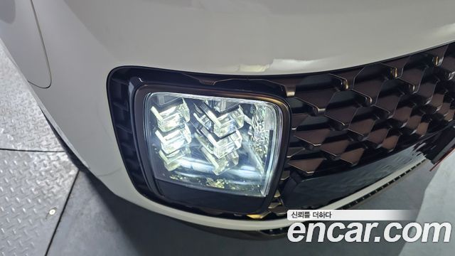Hyundai Staria 4WD Lounge 9-Seater Limousine 2023 — фото 22